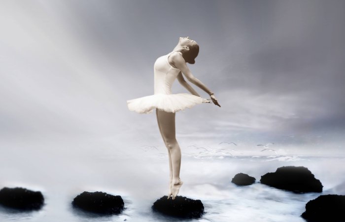 Балерина (получено в потоке от двух мастеров слога: Пушкин и Маяковский)